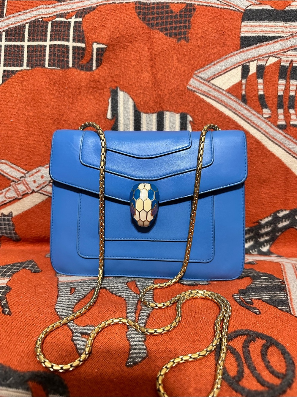 Bvlgari ❤️🌟Blue Leather Chain Shoulder Bag with Serpent Clasp ⭐️
